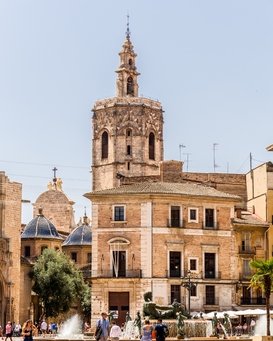 Exploring the Historic Old Town of Valencia: Landmarks and Hidden Gems