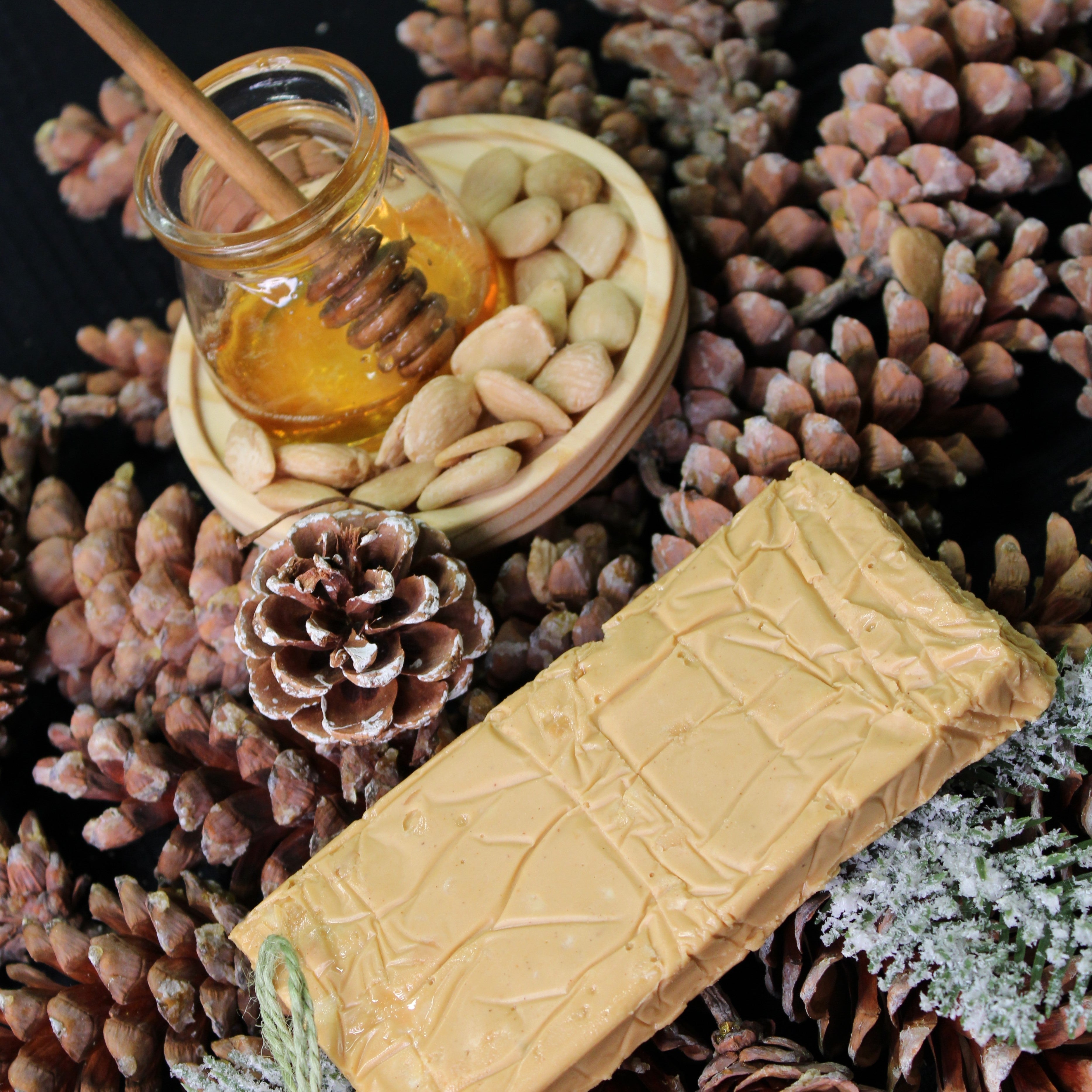 Jijona Creamy Nougat - Turron Jijona DOP Blando. AntiuXixona, 150g - Solfarmers