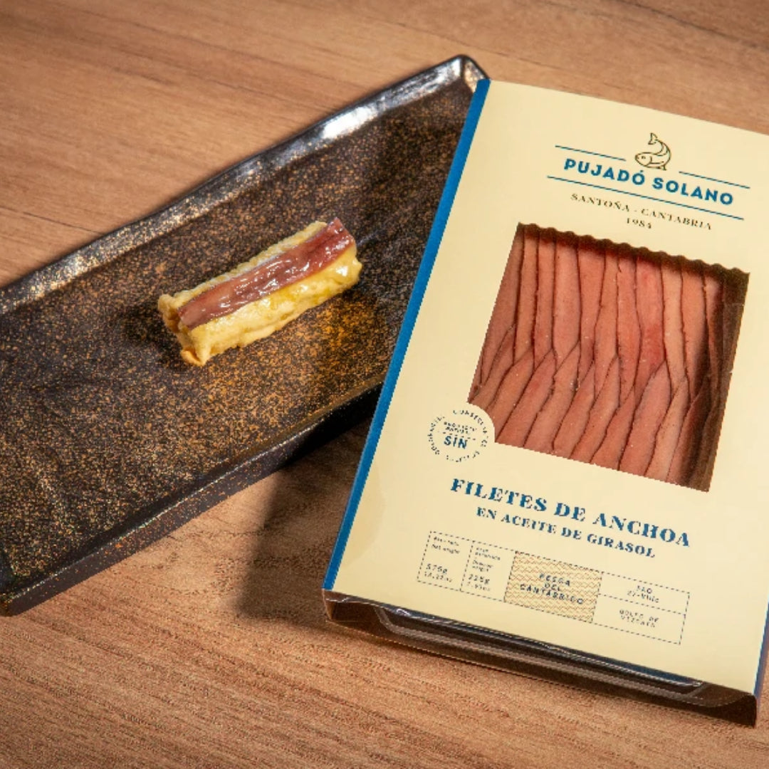 Cantabrian Anchovy in Sunflower Oil - Anchoa Cantabrica en Aceite. Pujado Solano, 375g - Little Spain Market